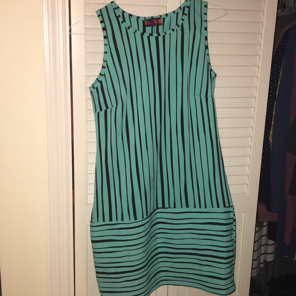 Dress super cute!